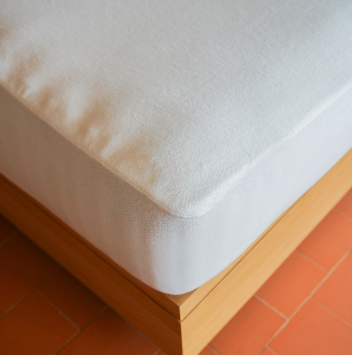 Waterproof mattress protector Bréhat